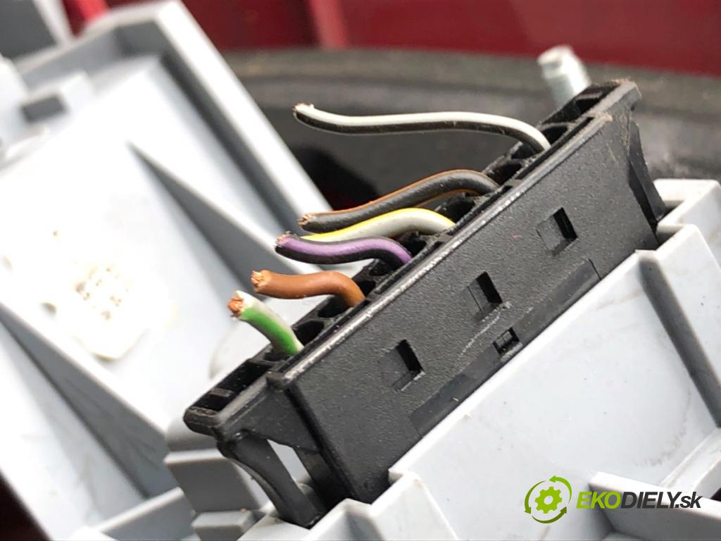 MERCEDES-BENZ W169 liftback 2006 80 kW A 180 CDI (169.007, 169.307) 1991 světlo levý zadní část A1698200364