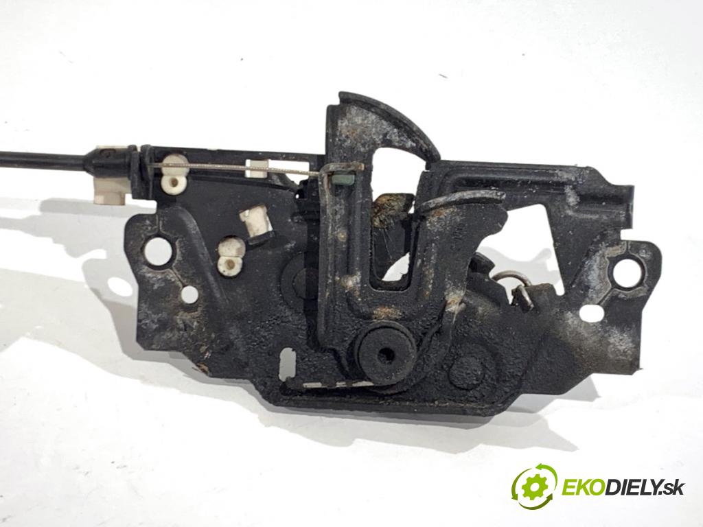 FORD FOCUS III Kombi 2016 92 kW 1.0 EcoBoost 998 zámok kapoty přední část 