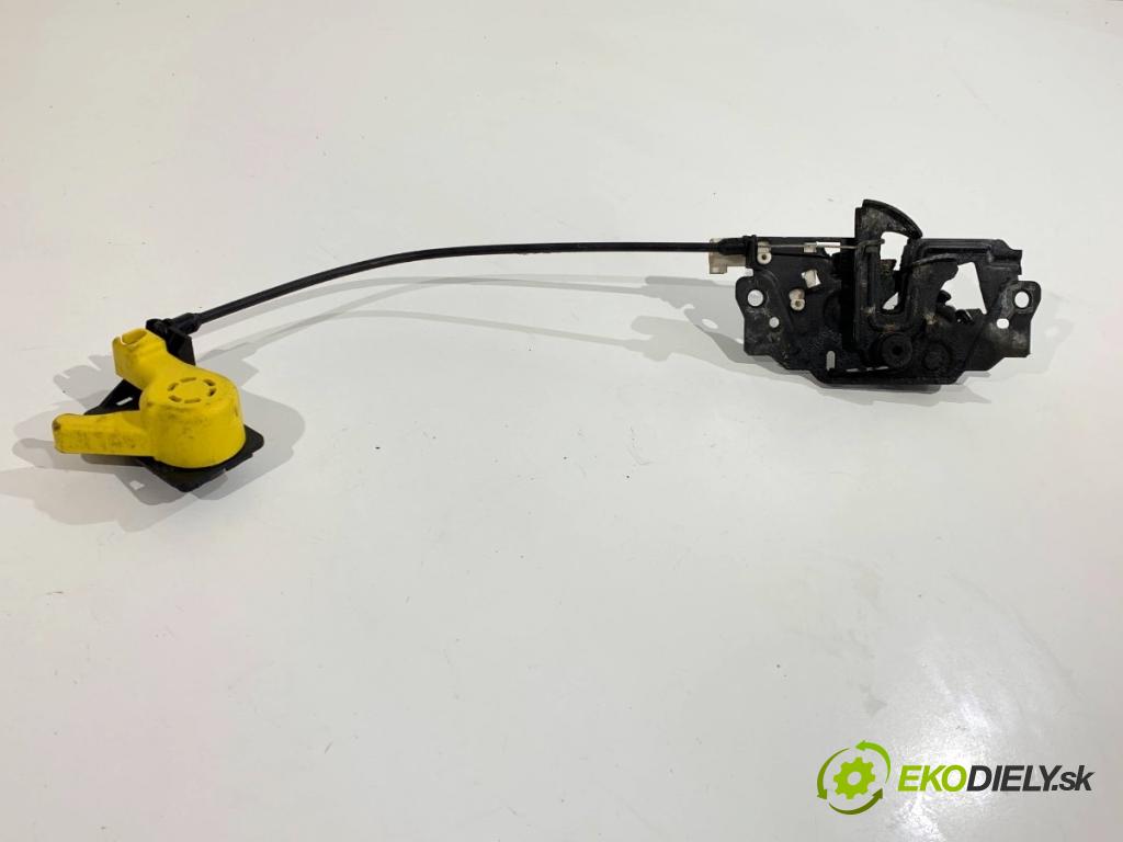 FORD FOCUS III Kombi 2016 92 kW 1.0 EcoBoost 998 zámok kapoty predný