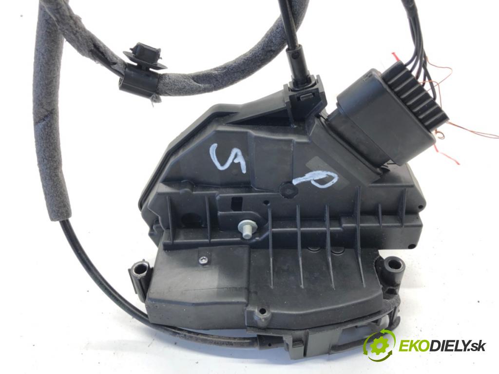 FORD FOCUS III Kombi 2016 92 kW 1.0 EcoBoost 998 zámok Dvere pravy predný BM5A-A21812-BG