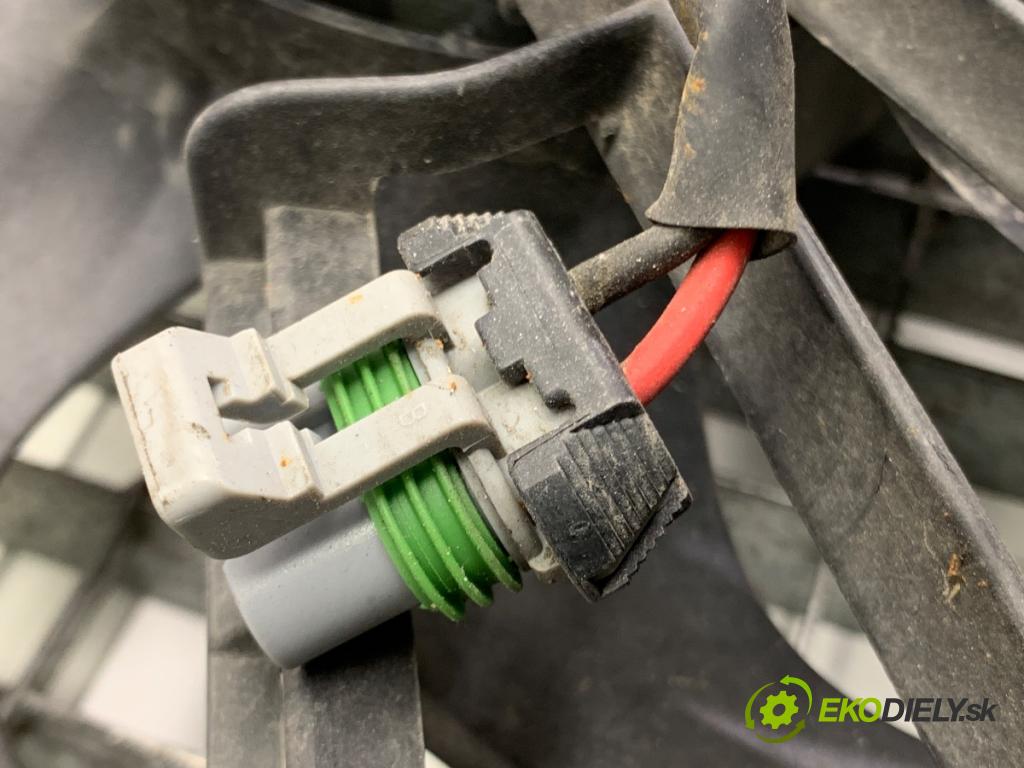 FORD FOCUS III Kombi 2016 92 kW 1.0 EcoBoost 998 ventilátor chladiče CV61-8C607-VB (Ventilátor)