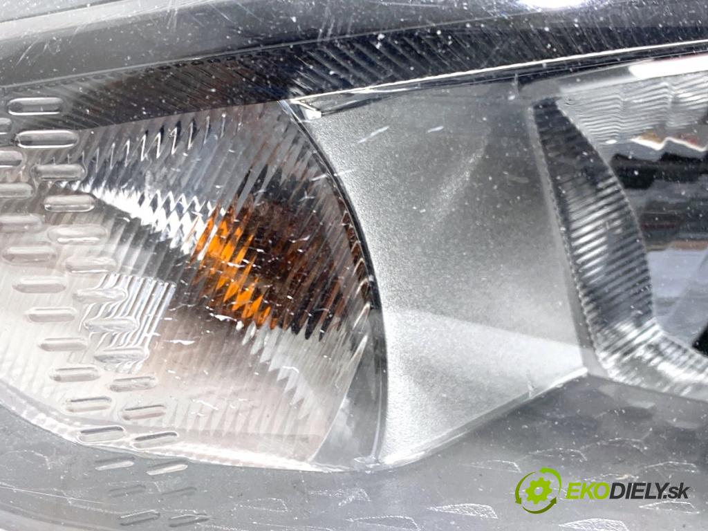 FORD FOCUS III Kombi 2016 92 kW 1.0 EcoBoost 998 Svetlomet ľavy predný F1EB-13W030-PD