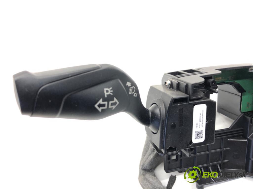 FORD FOCUS III Kombi 2016 92 kW 1.0 EcoBoost 998 Prepínač kombinovaný F1ET-13N064-AC (Prepínacie páčky pod volantom)