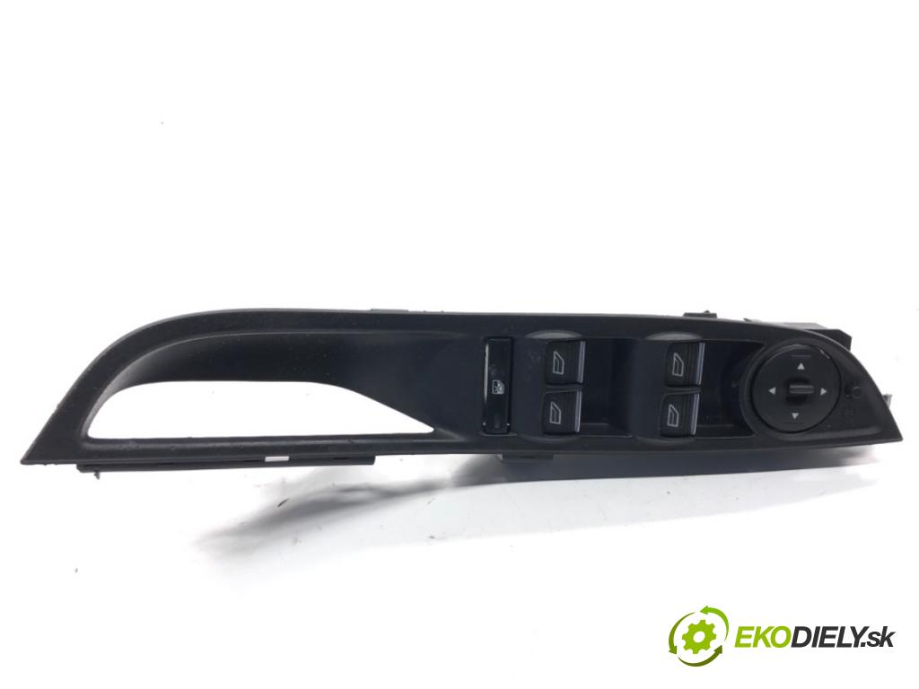 FORD FOCUS III Kombi 2016 92 kW 1.0 EcoBoost 998 přepínač oken F1ET-14A132-CC (Páčky pod volantem)