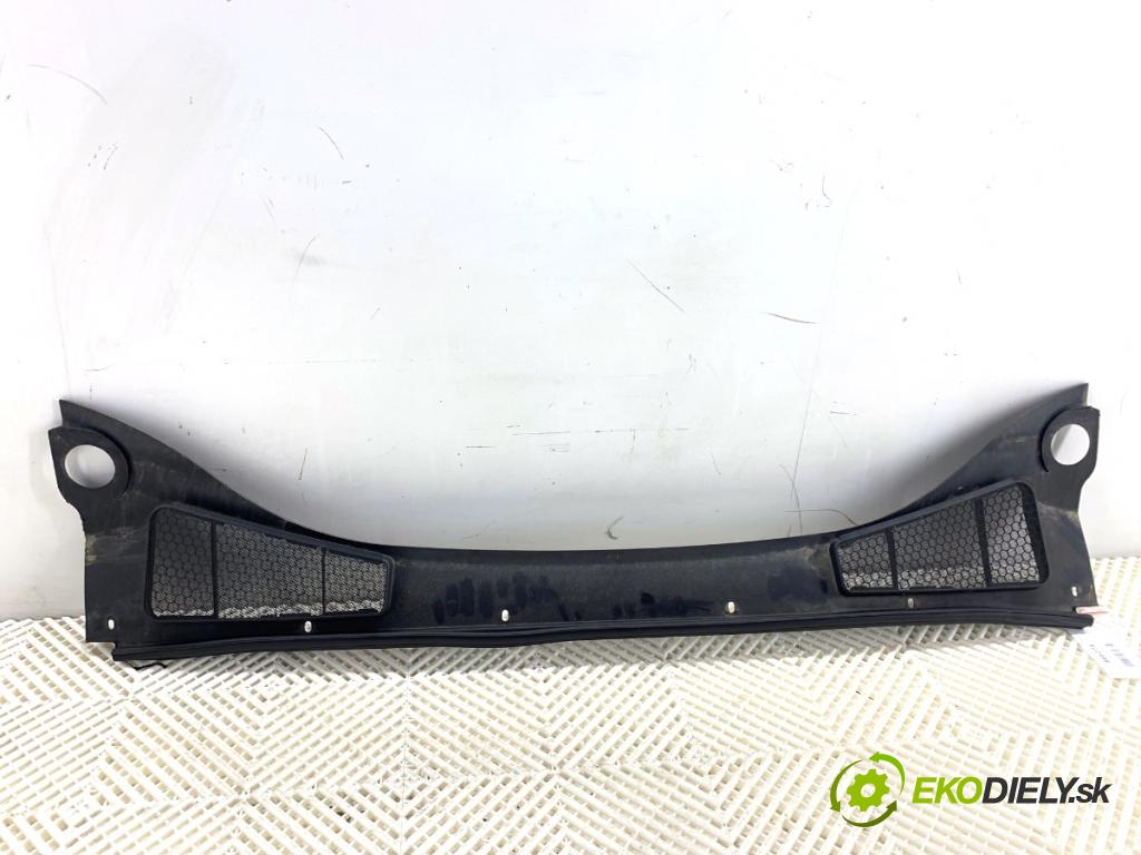 FORD FOCUS III Kombi 2016 92 kW 1.0 EcoBoost 998 torpédo plast pod čelní okno BM51-A02216-A (Plast pod čelním sklem)