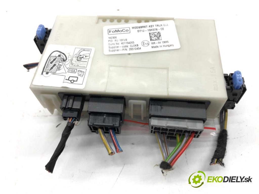 FORD FOCUS III Kombi 2016 92 kW 1.0 EcoBoost 998 modul tažného oka DT1J-19H378-CE (Řídící jednotka ostatní)