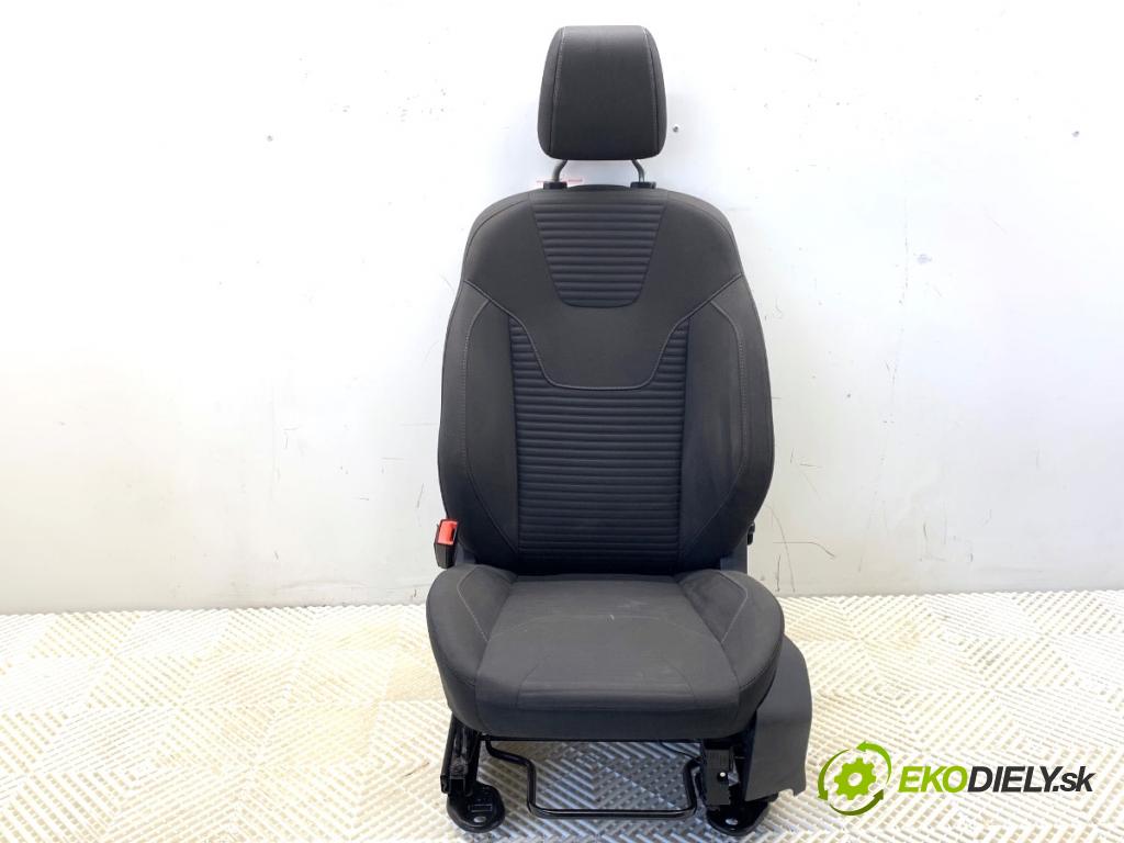FORD FOCUS III Kombi 2016 92 kW 1.0 EcoBoost 998 Sedadlo ľavy predný 