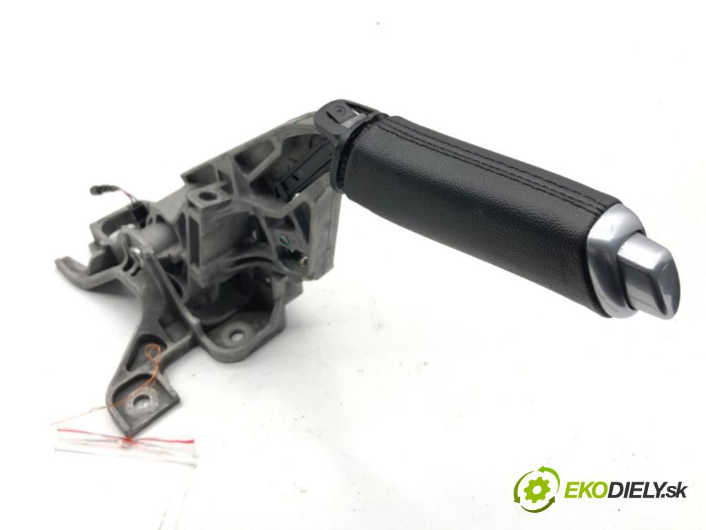 FORD FOCUS III Kombi 2016 92 kW 1.0 EcoBoost 998 kulisa brzdy ruční brzdy 