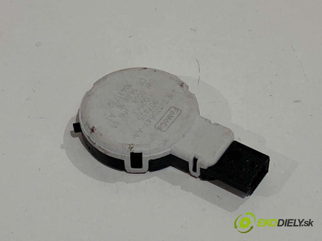 FORD FOCUS III Kombi 2016 92 kW 1.0 EcoBoost 998 snímač deště F1ET-17D547-AA (Snímač deště)