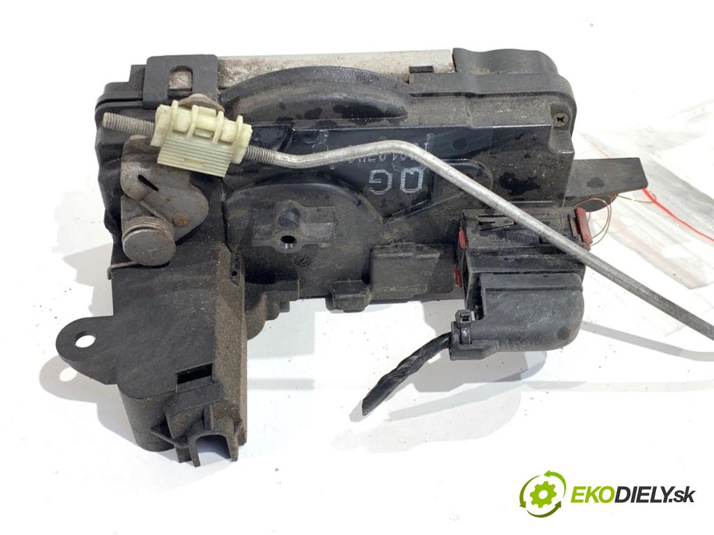 OPEL ASTRA H Kombi 2007 74 kW 1.7 CDTI (L35) 1686 zámok Dvere pravy predný 13210749