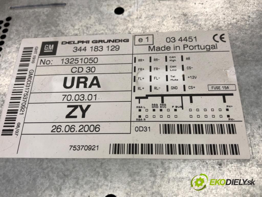 OPEL ASTRA H Kombi 2007 74 kW 1.7 CDTI (L35) 1686 RADIO 13251050 (Audio zariadenie)