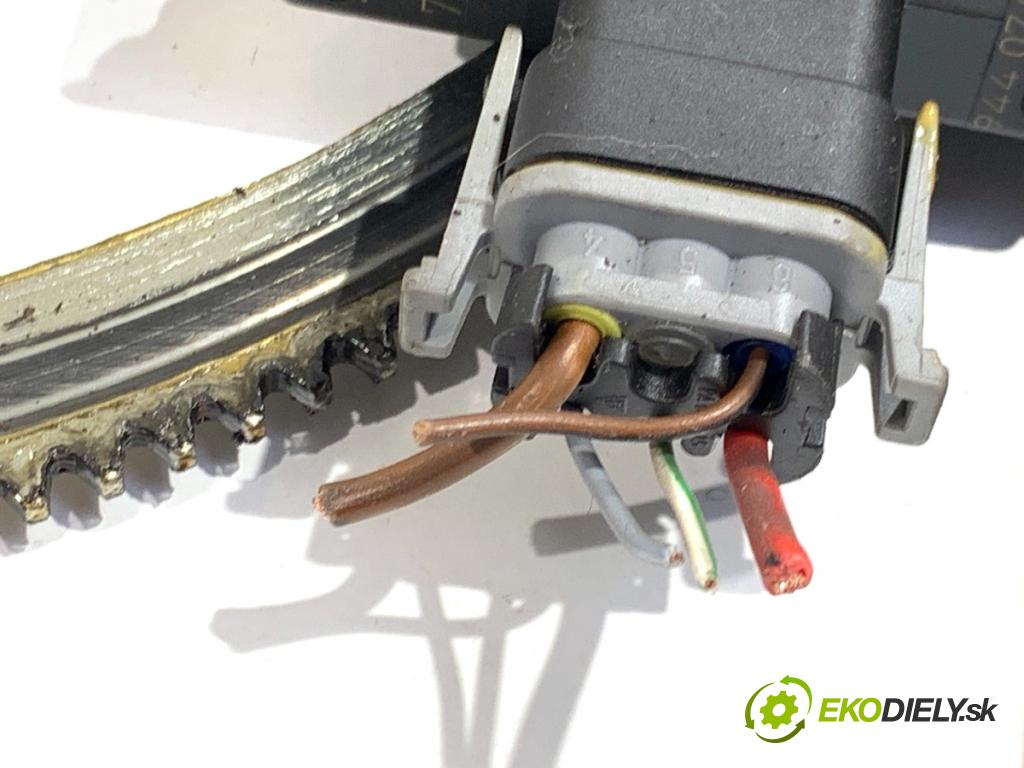 OPEL ASTRA H Kombi 2007 74 kW 1.7 CDTI (L35) 1686 Mechanizmus okna ľavy predný 13101480