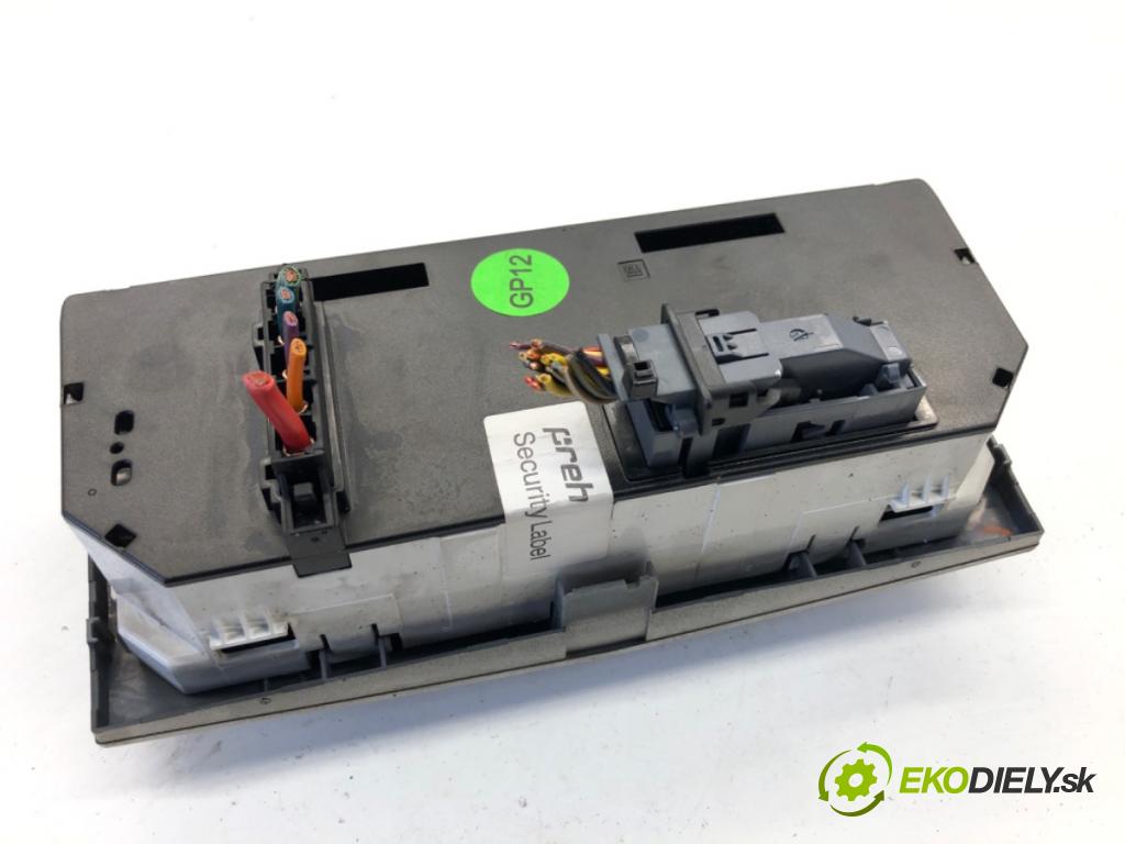 OPEL ASTRA H Kombi 2007 74 kW 1.7 CDTI (L35) 1686 Panel ovládania kúrenia 13247814 (Prepínacie páčky pod volantom)