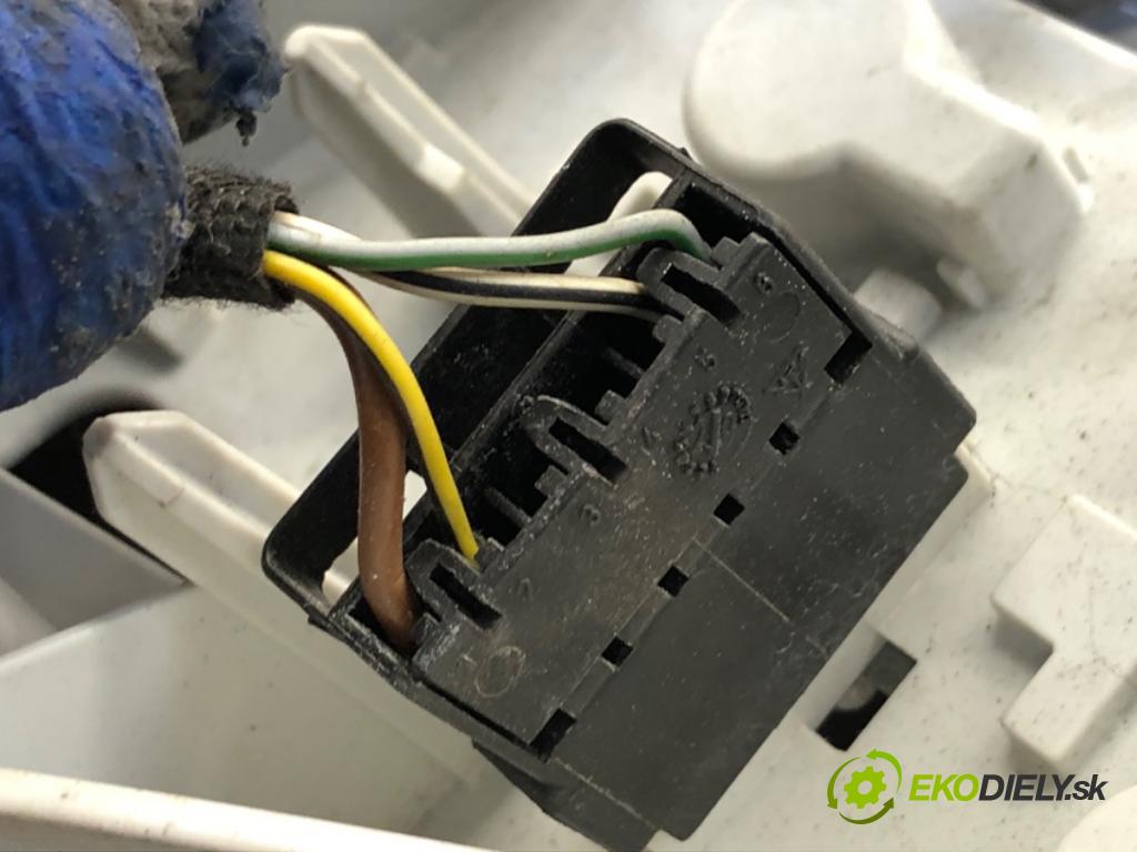 OPEL ASTRA H Kombi 2007 74 kW 1.7 CDTI (L35) 1686 Svetlo pravy zad 13223674