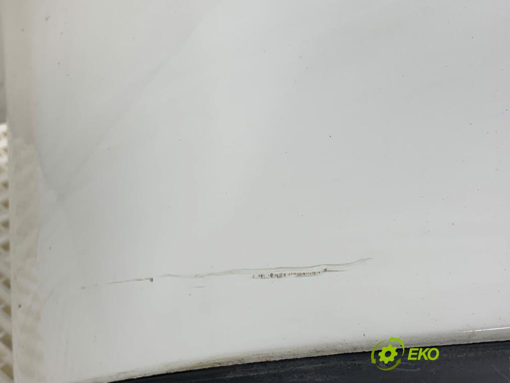 MITSUBISHI ASX SUV 2015 86 kW 1.6 MIVEC 1590 nárazník zadní část  (Klika dveří ostatní)