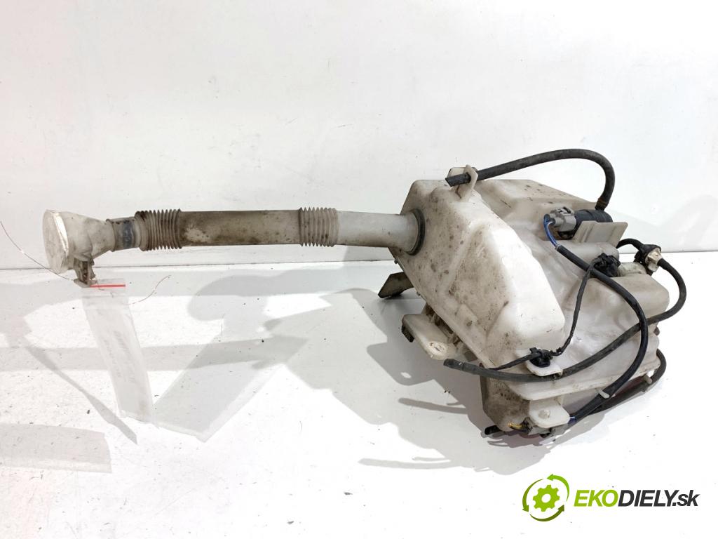 MITSUBISHI ASX SUV 2015 86 kW 1.6 MIVEC 1590 Nádržka ostrekovačov