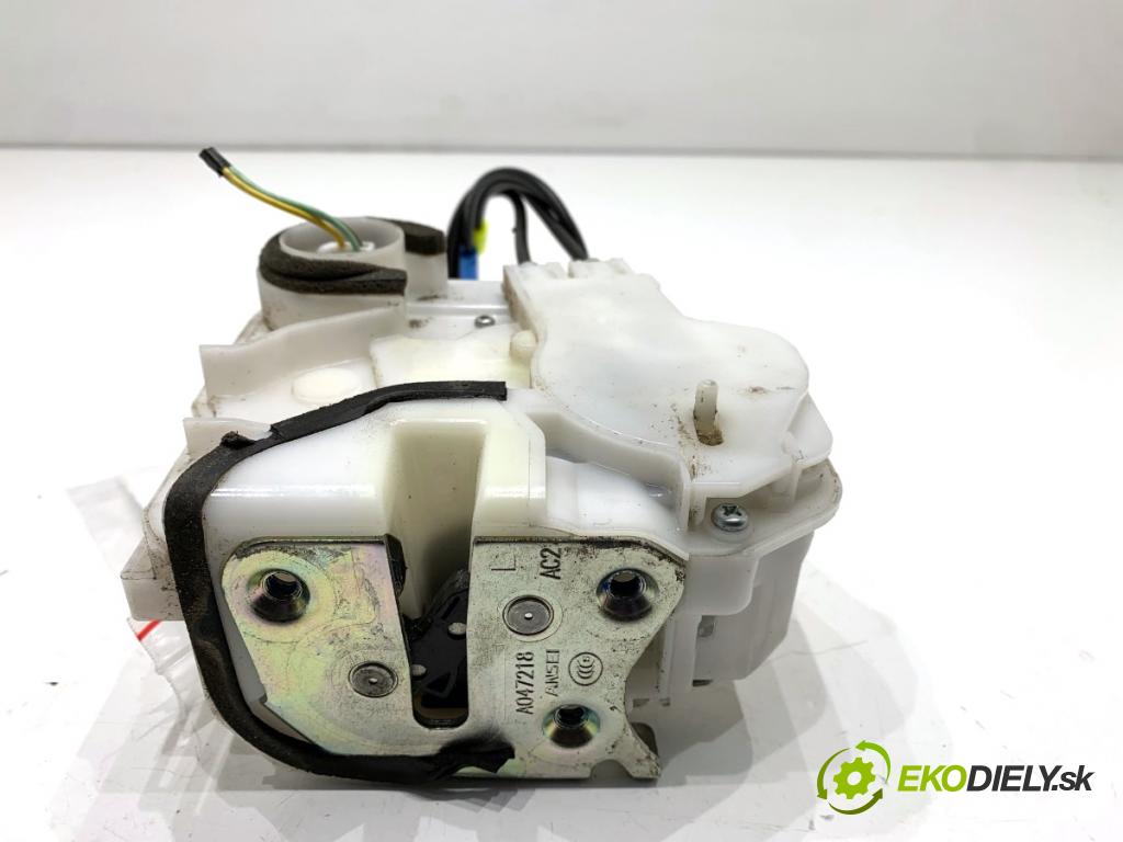 MITSUBISHI ASX SUV 2015 86 kW 1.6 MIVEC 1590 zámok Dvere ľavy zad 