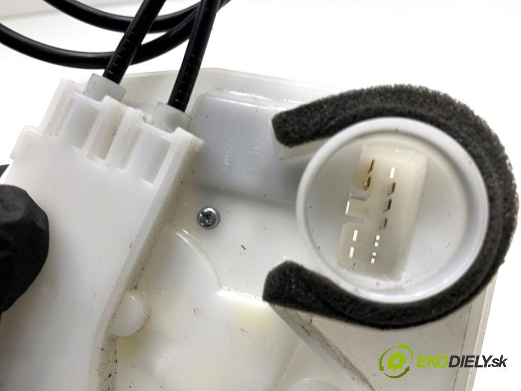 MITSUBISHI ASX SUV 2015 86 kW 1.6 MIVEC 1590 zámok Dvere pravy predný