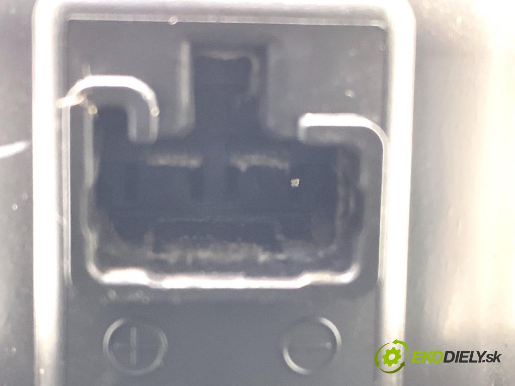 MITSUBISHI ASX SUV 2015 86 kW 1.6 MIVEC 1590 ventilátor kúrenia 7802A239