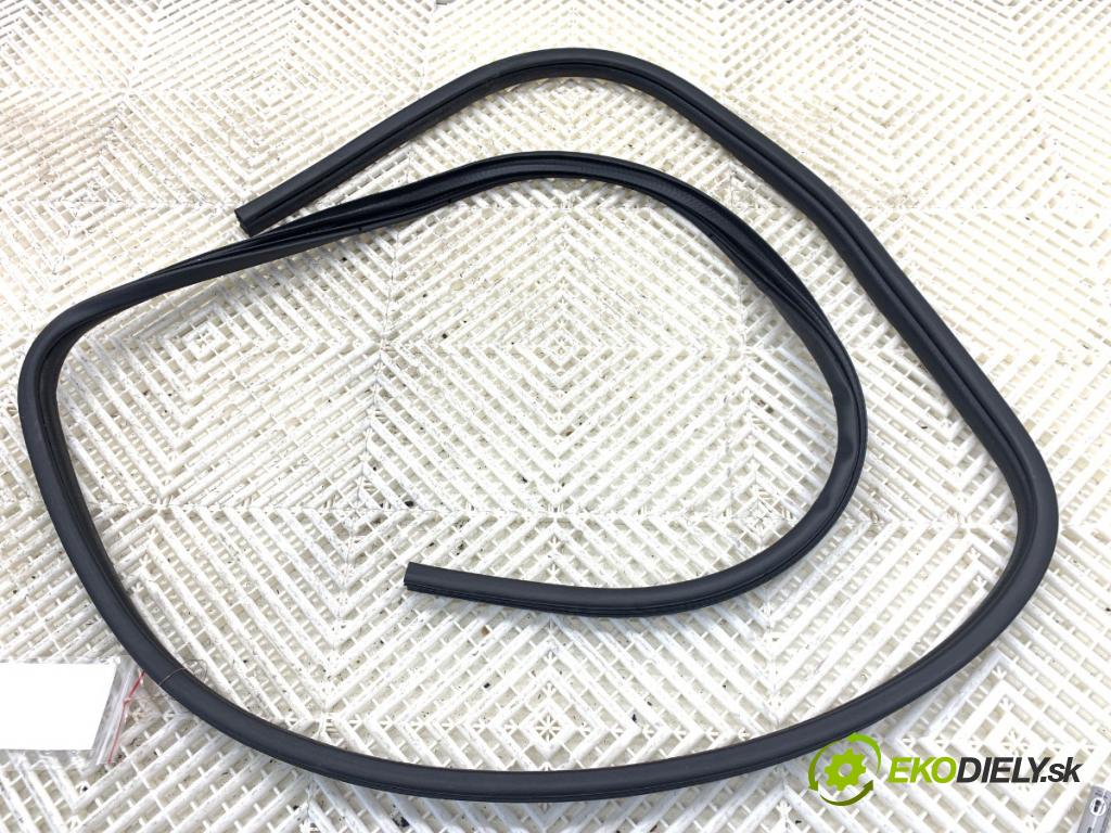 MITSUBISHI ASX SUV 2015 86 kW 1.6 MIVEC 1590 tesnenie Dvere predný ľavá strana 