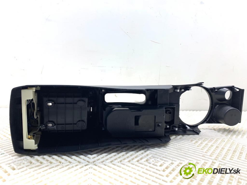 MITSUBISHI ASX SUV 2015 86 kW 1.6 MIVEC 1590 Tunel středový  (Středový tunel)