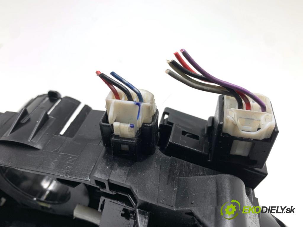 MITSUBISHI ASX SUV 2015 86 kW 1.6 MIVEC 1590 Prepínač kombinovaný 8617A013 (Prepínacie páčky pod volantom)