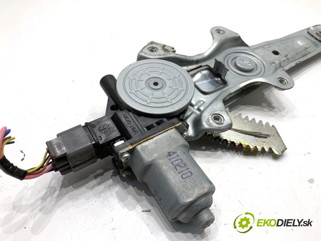 MITSUBISHI ASX SUV 2015 86 kW 1.6 MIVEC 1590 Mechanizmus okna ľavy predný