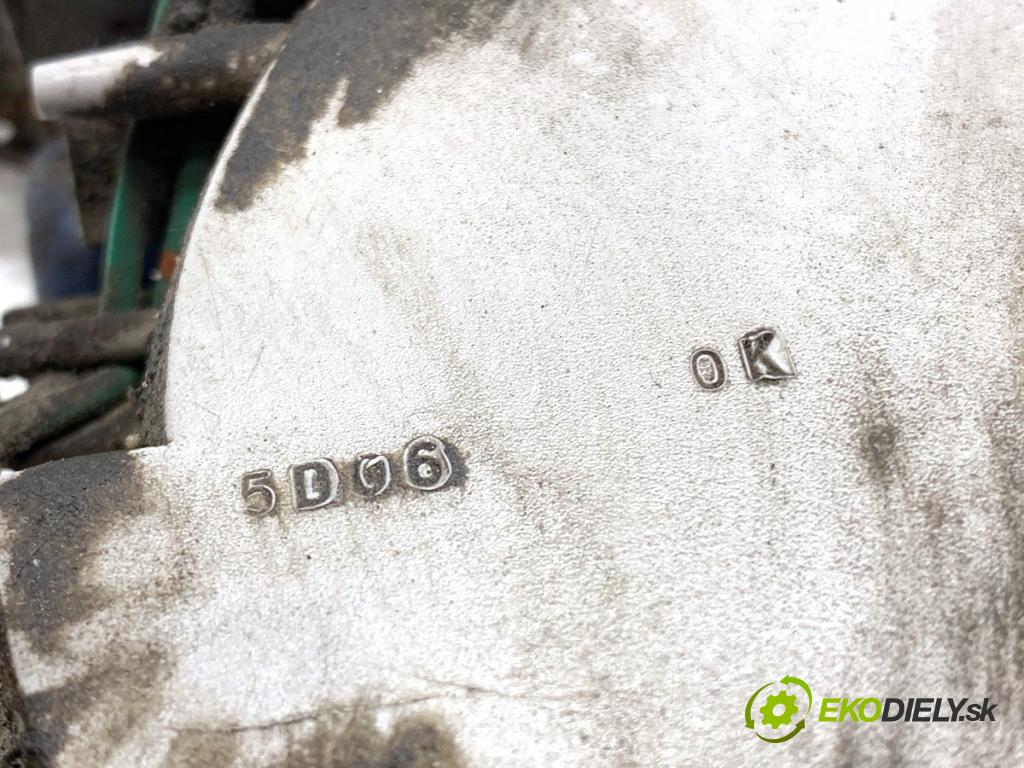 MITSUBISHI ASX SUV 2015 86 kW 1.6 MIVEC 1590 světlo nárazníka zadní část mlhové