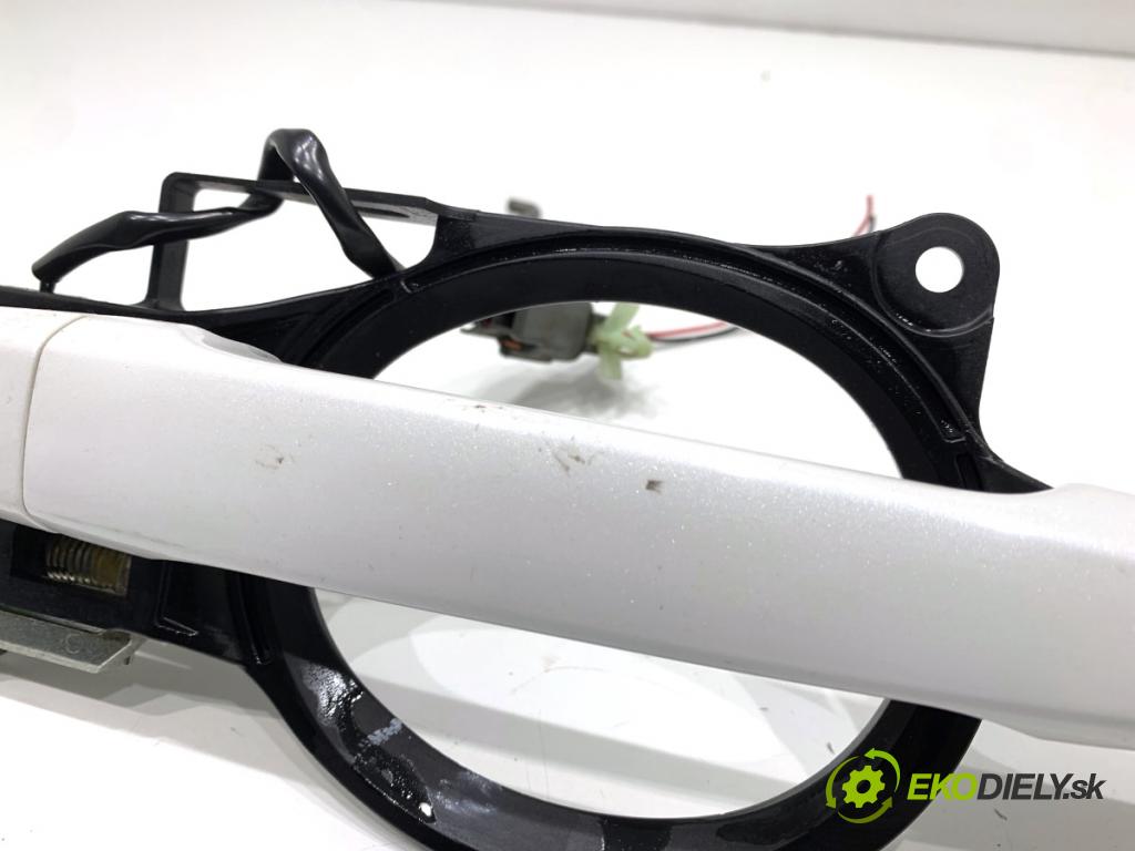 MITSUBISHI ASX SUV 2015 86 kW 1.6 MIVEC 1590 Kľučka vonkajšia ľavy predný