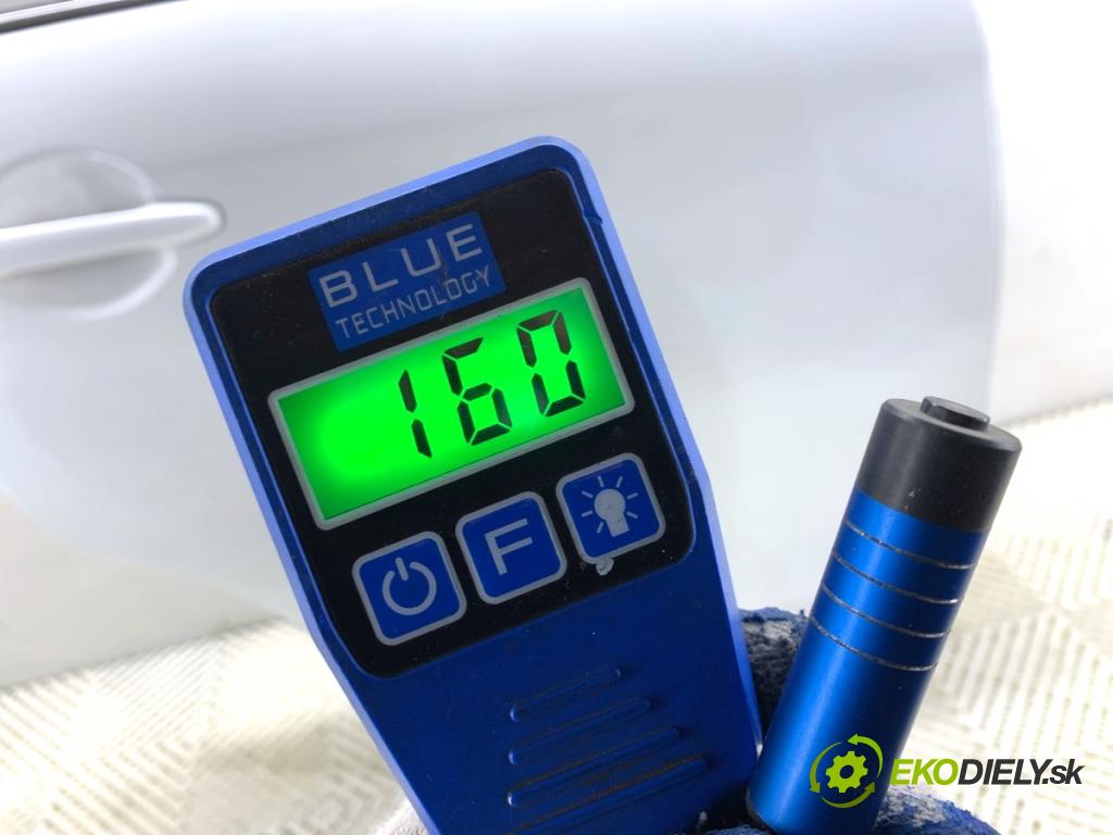 MITSUBISHI ASX SUV 2015 86 kW 1.6 MIVEC 1590 dveře pravý zadní část