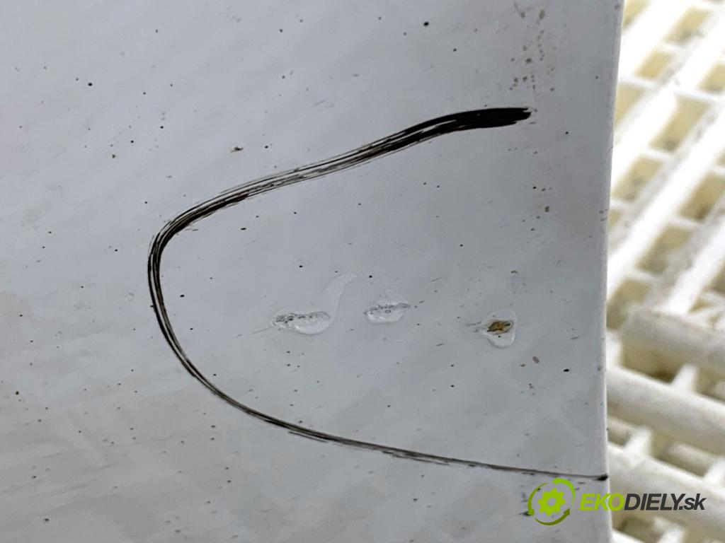 MITSUBISHI ASX SUV 2015 86 kW 1.6 MIVEC 1590 dveře levý zadní část