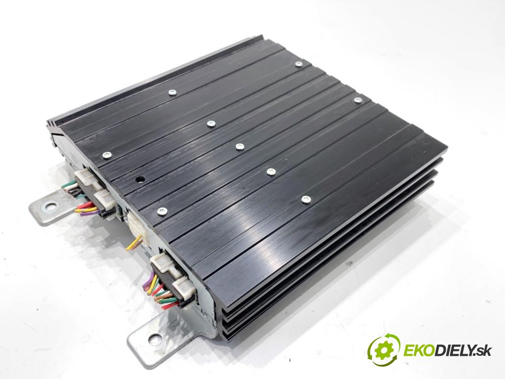 MITSUBISHI ASX SUV 2015 86 kW 1.6 MIVEC 1590 Zosilňovač 8701A565 (Zosilňovač)