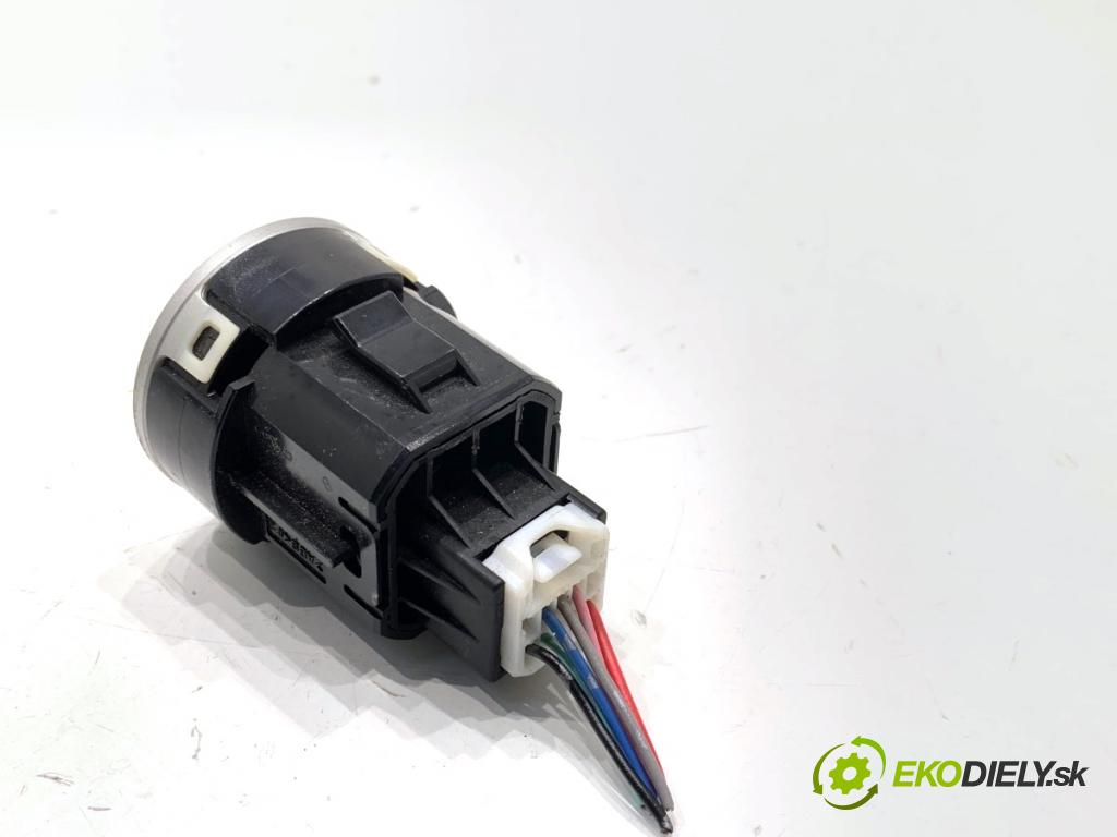 MITSUBISHI ASX SUV 2015 86 kW 1.6 MIVEC 1590 vypínač ZAPALOVANIE: START/STOP 8610A130