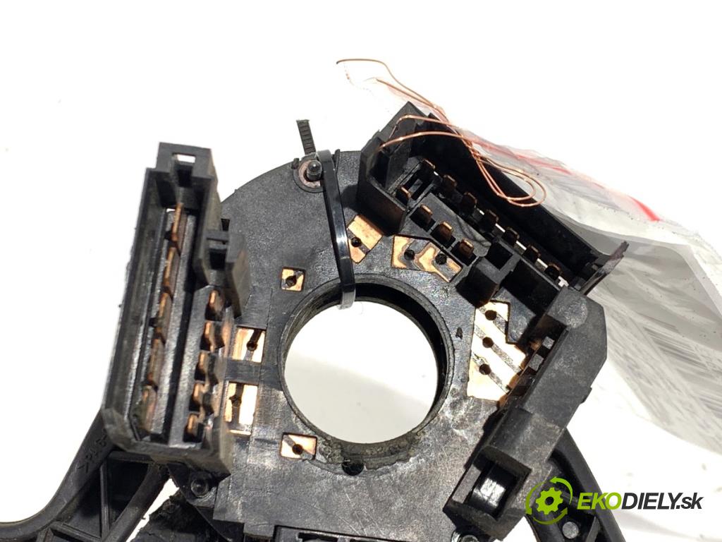 VW TRANSPORTER T4 Autobus 1995 57 kW 2.4 D 2370 Prepínač kombinovaný 701953503AJ (Prepínacie páčky pod volantom)