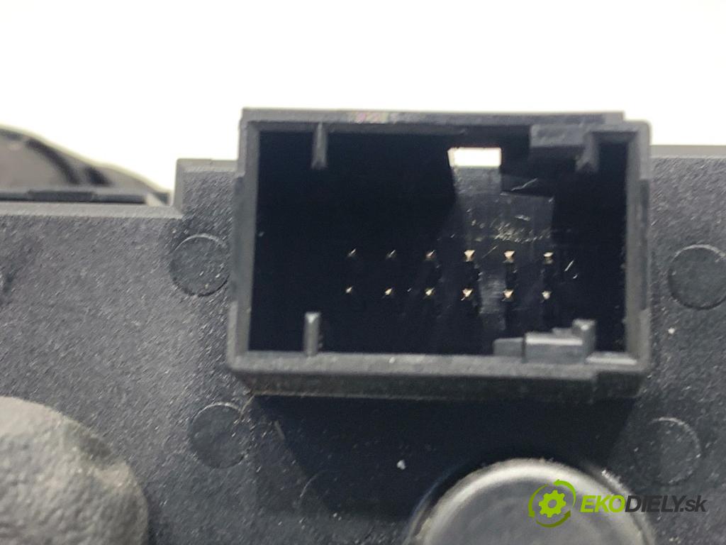 BMW E87 liftback 2005 85 kW 116 i 1596 Spínač svetiel 6932794