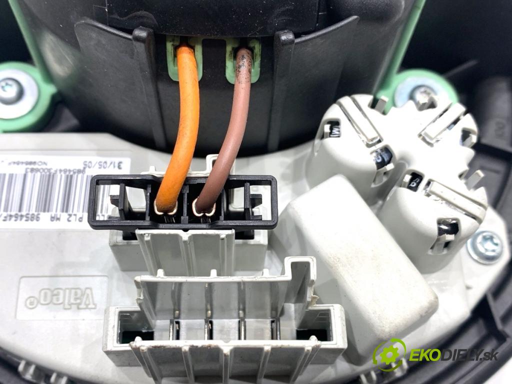 BMW E87 liftback 2005 85 kW 116 i 1596 ventilátor kúrenia 6933663