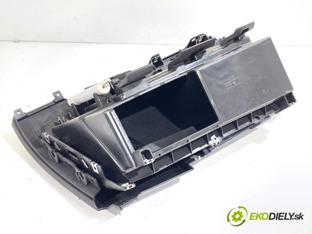 BMW E87 liftback 2005 85 kW 116 i 1596 přihrádka kastlík spolujezdce  (Přihrádka (kastlík))