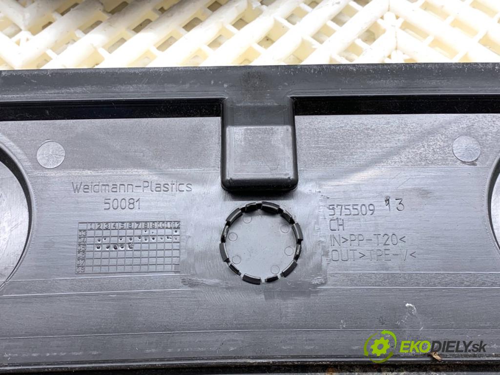 BMW E87 liftback 2005 85 kW 116 i 1596 Torpédo, plast pod čelné okno  (Torpédo (plast pod čelným sklom))