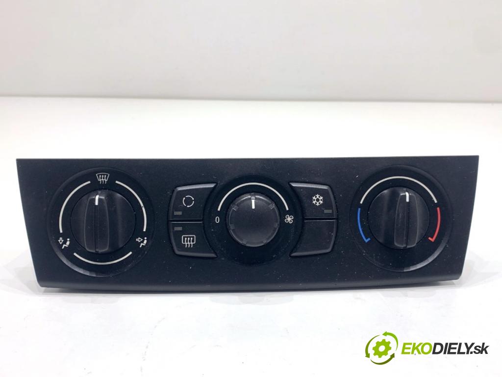 BMW E87 liftback 2005 85 kW 116 i 1596 Panel ovládania kúrenia 6960860 (Prepínacie páčky pod volantom)