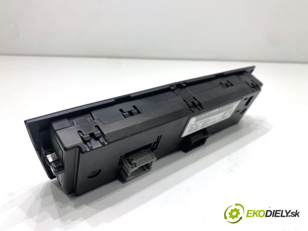 BMW E87 liftback 2005 85 kW 116 i 1596 Panel ovládaní topení 6960860 (Páčky pod volantem)