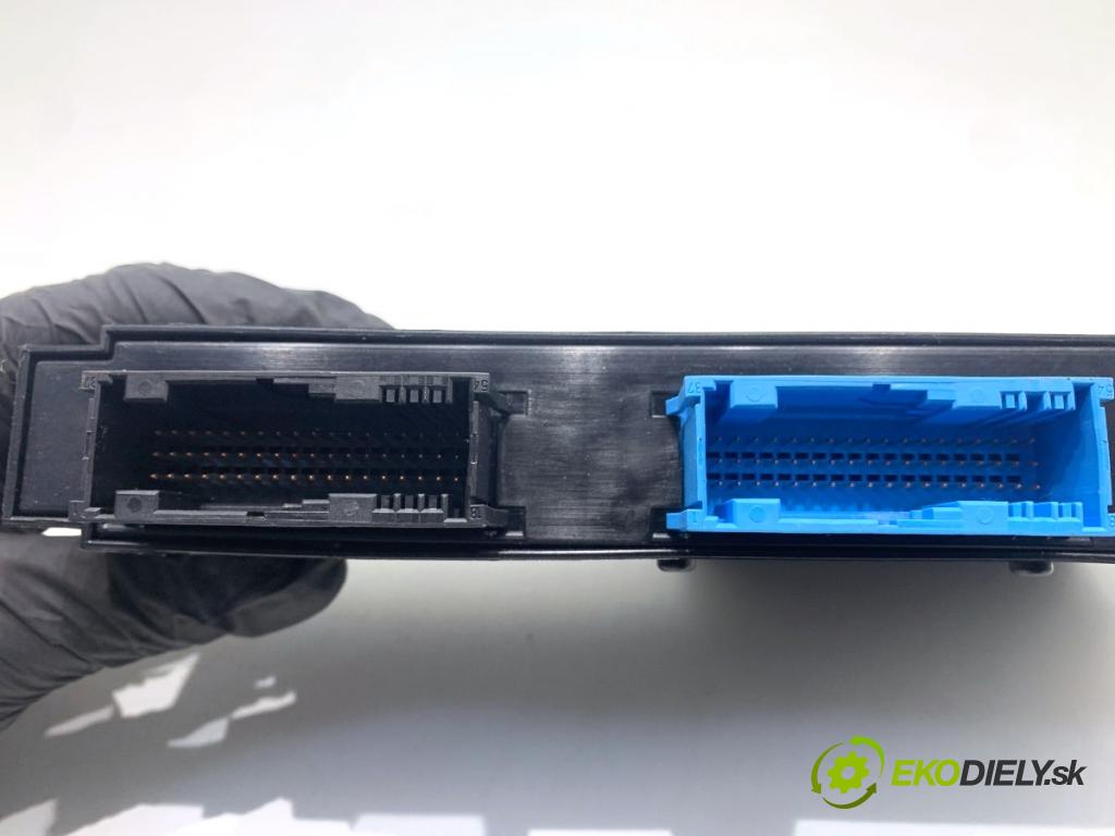 BMW E87 liftback 2005 85 kW 116 i 1596 modul komfortu 6971961 (Komfortní modul)