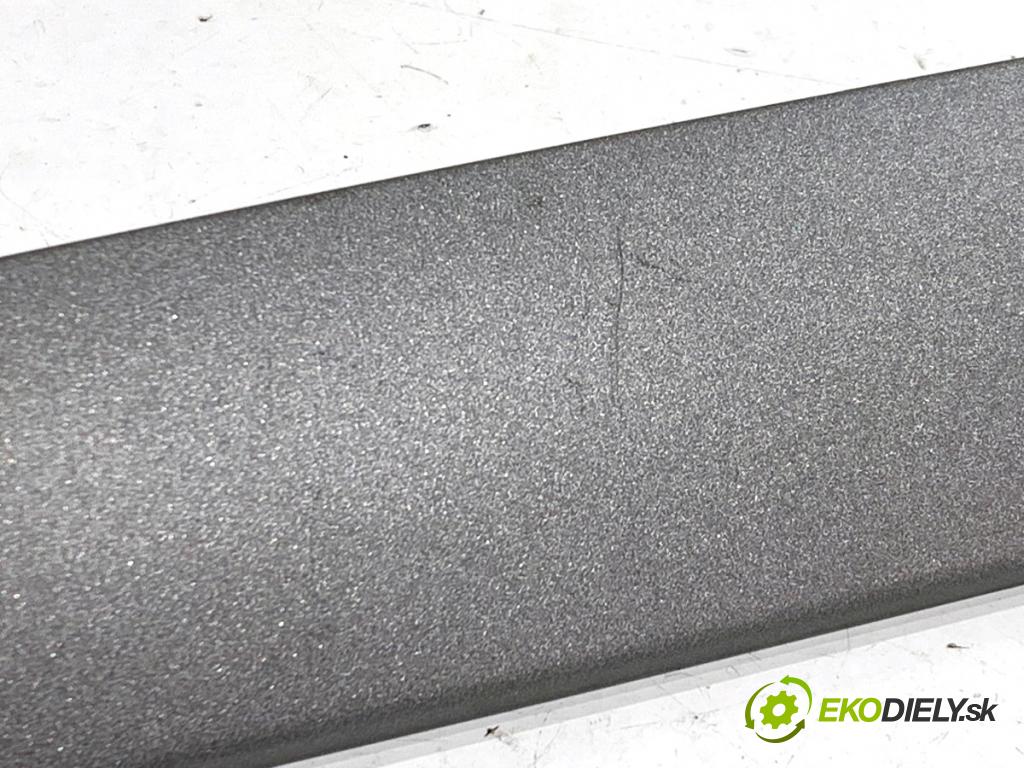 BMW E87 liftback 2005 85 kW 116 i 1596 lišty kryt 7071272 (Lišta)