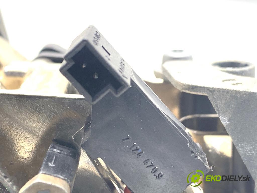 BMW E87 liftback 2005 85 kW 116 i 1596 Kľučka dverí zad 7153173