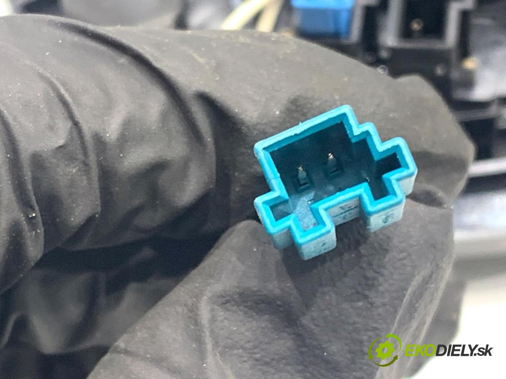 BMW E87 liftback 2005 85 kW 116 i 1596 reproduktory 4142968 6923174