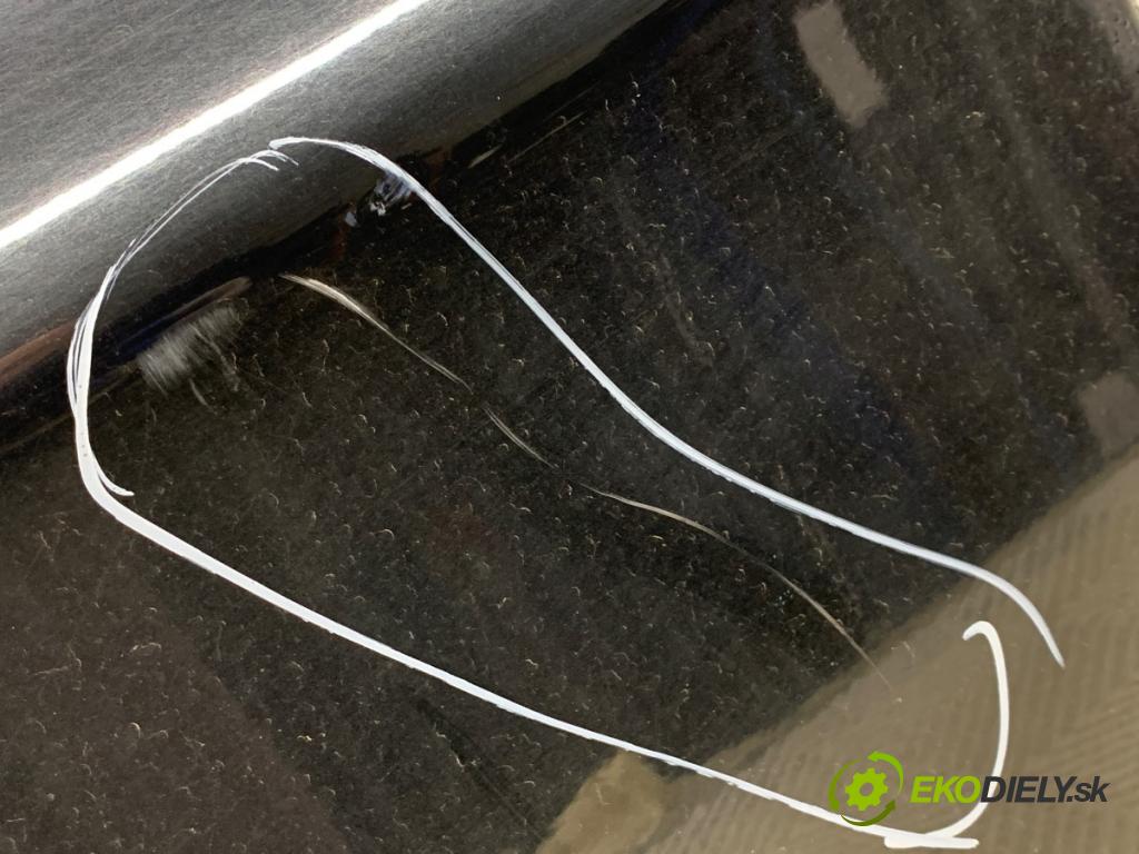 BMW E87 liftback 2005 85 kW 116 i 1596 dveře pravý zadní část 475