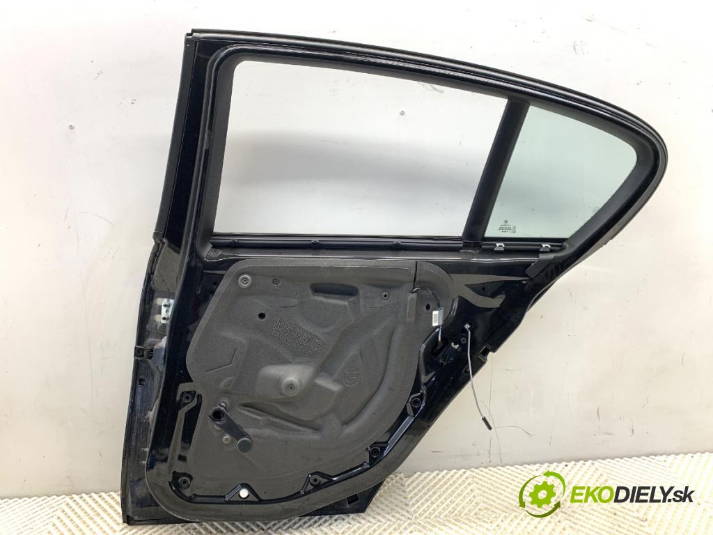 BMW E87 liftback 2005 85 kW 116 i 1596 Dvere pravy zad 475