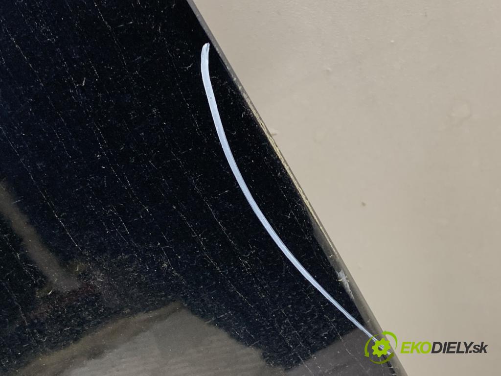 BMW E87 liftback 2005 85 kW 116 i 1596 Dvere pravy predný 475