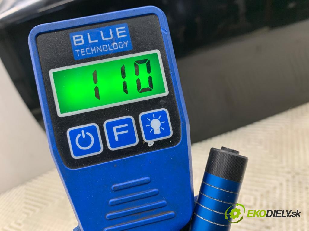 BMW E87 liftback 2005 85 kW 116 i 1596 Dvere ľavy predný 475