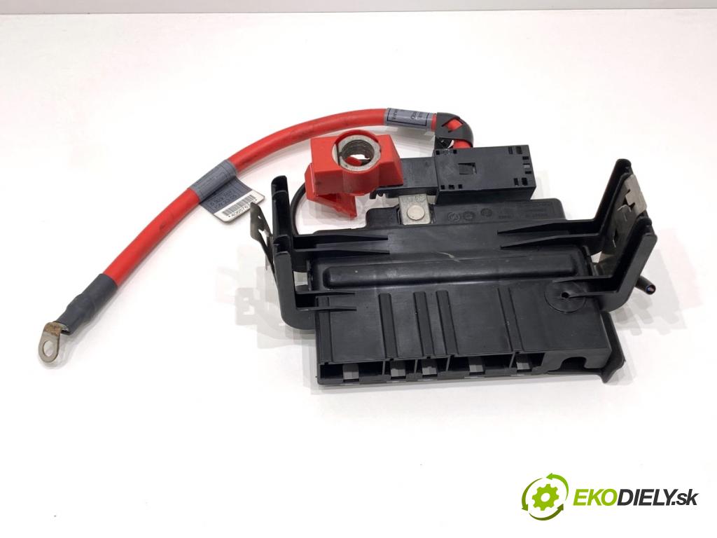 BMW E87 liftback 2005 85 kW 116 i 1596 svorka plus 6936649