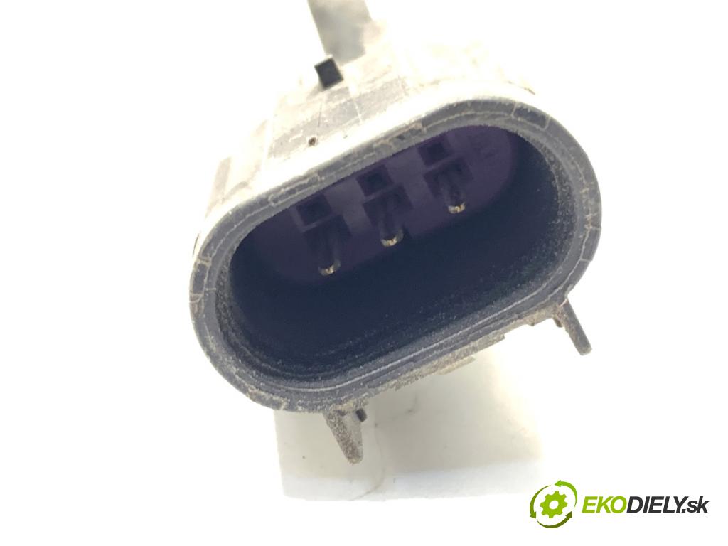 OPEL ASTRA J Kombi 2013 81 kW 1.7 CDTI (35) 1686 zámok kapoty predný 13367151